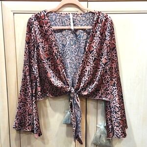 🔥Y2K Pink Leopard Cropped Bolero Top with Bell Sleeves